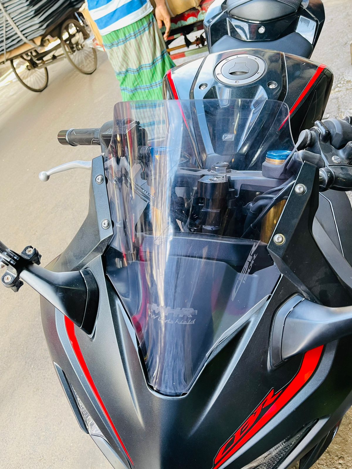 CBR 150 Visor Windshield image